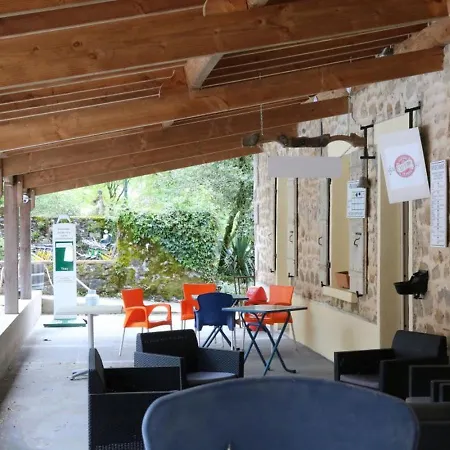 Chalet 2-bed B10 At Le Verdoyer - Dordogne