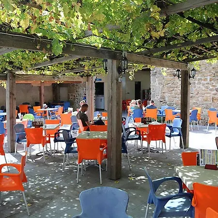 Chalet 2-bed B10 At Le Verdoyer - Dordogne