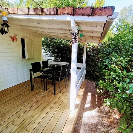 Cozy Chalet Retreat In Champs-Romain