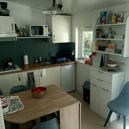 木屋 Cozy Retreat In