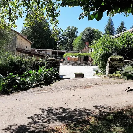 Cozy Retreat In Champs-Romain